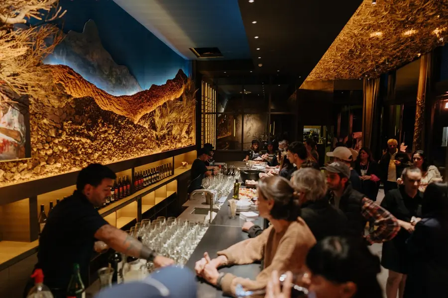 Interior de Bodega Xumek